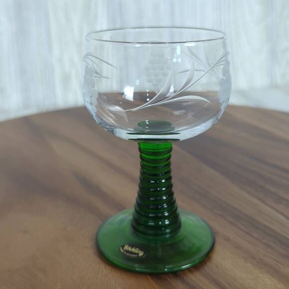 German Roemer Bockling Wine Glass Etched Grapes Design Beehive Green Stem - Picture 1 of 10